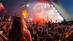 From Glastonbury Ticket Rushes to World Headlines: The Week in Review